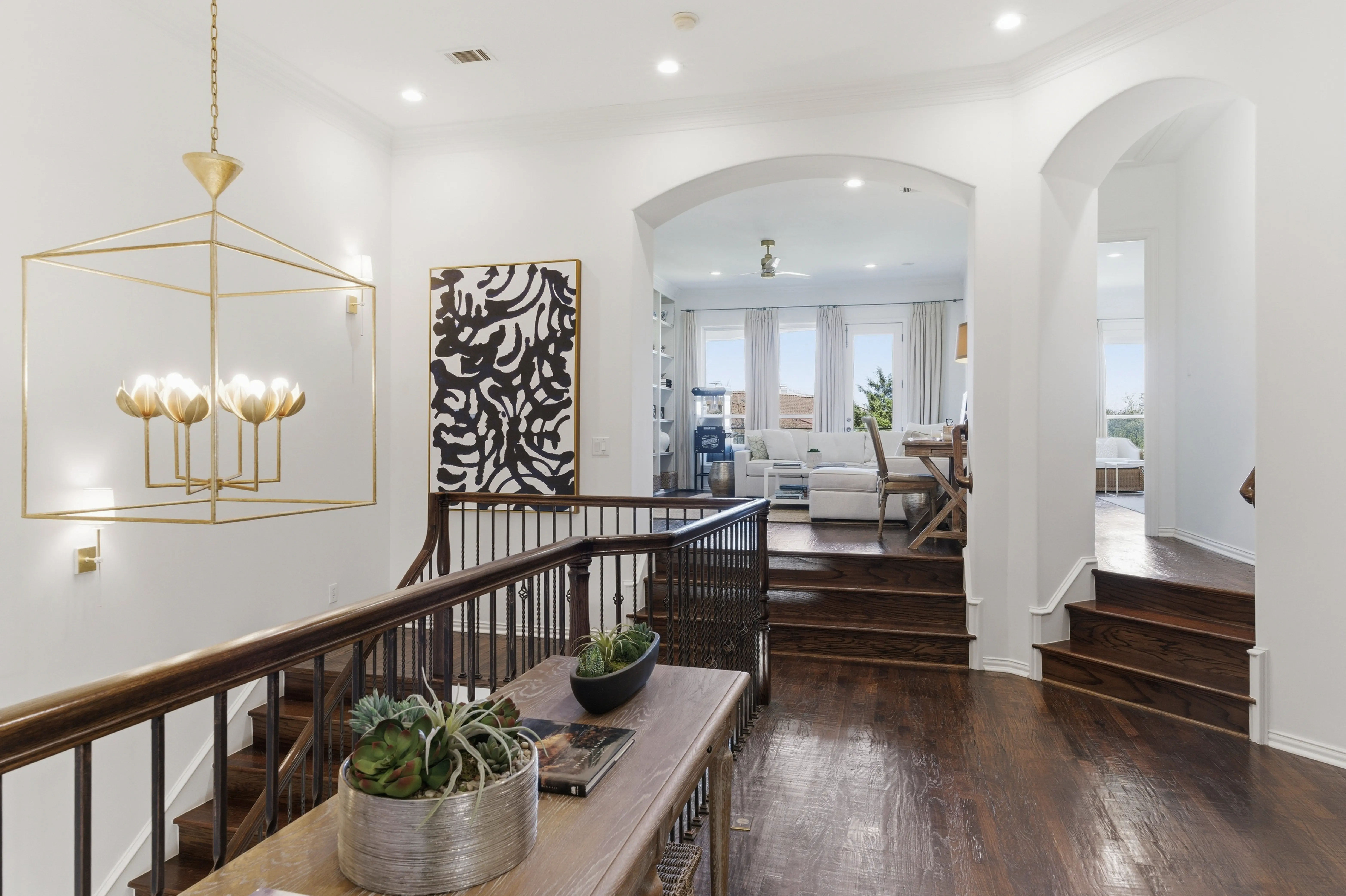 Upstairs landing and foyer